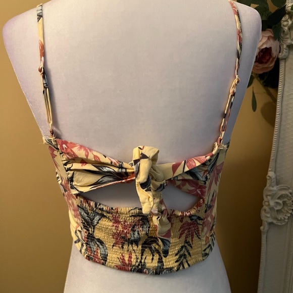 DIVIDED H&M Camisole Crop Top - Picture 5 of 10